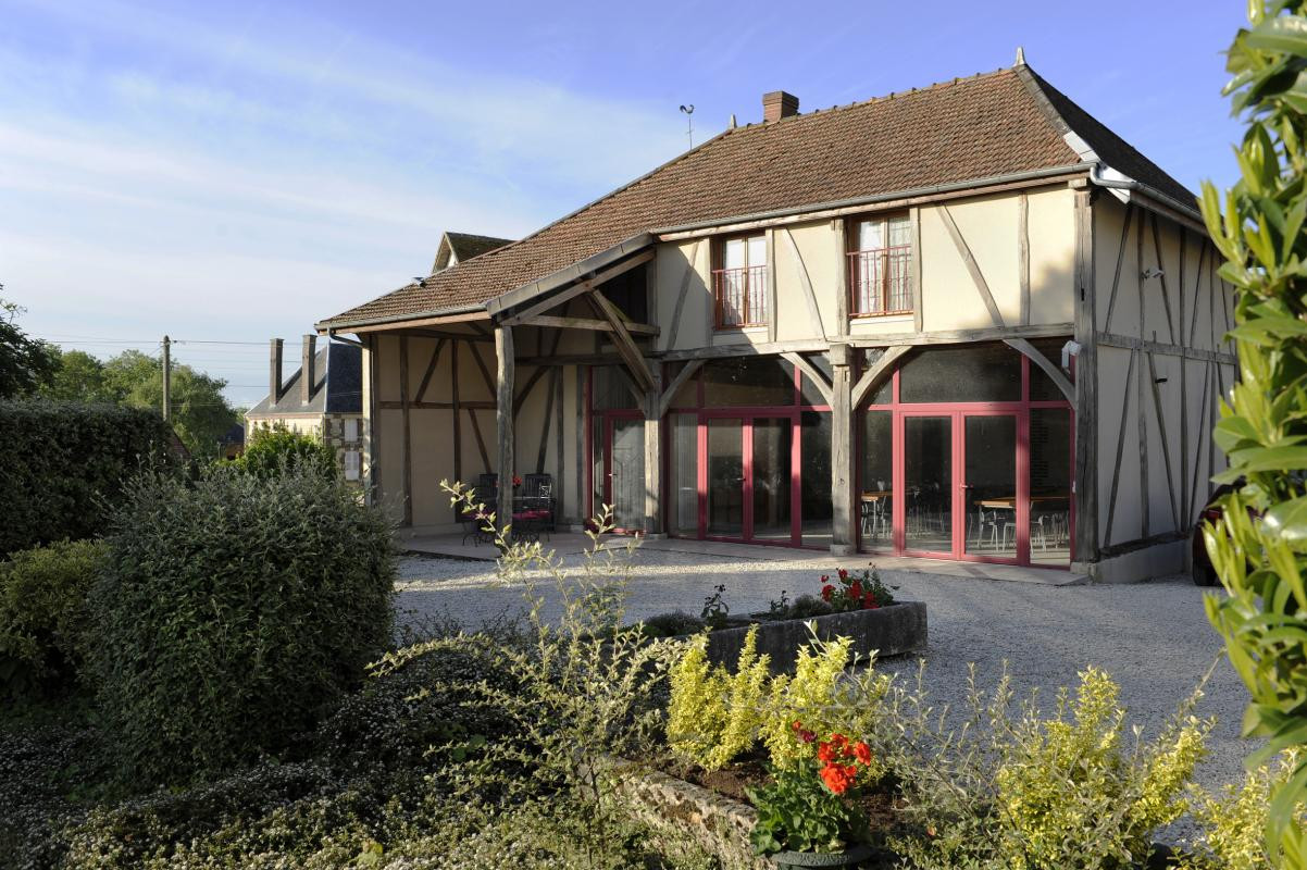photo 0
