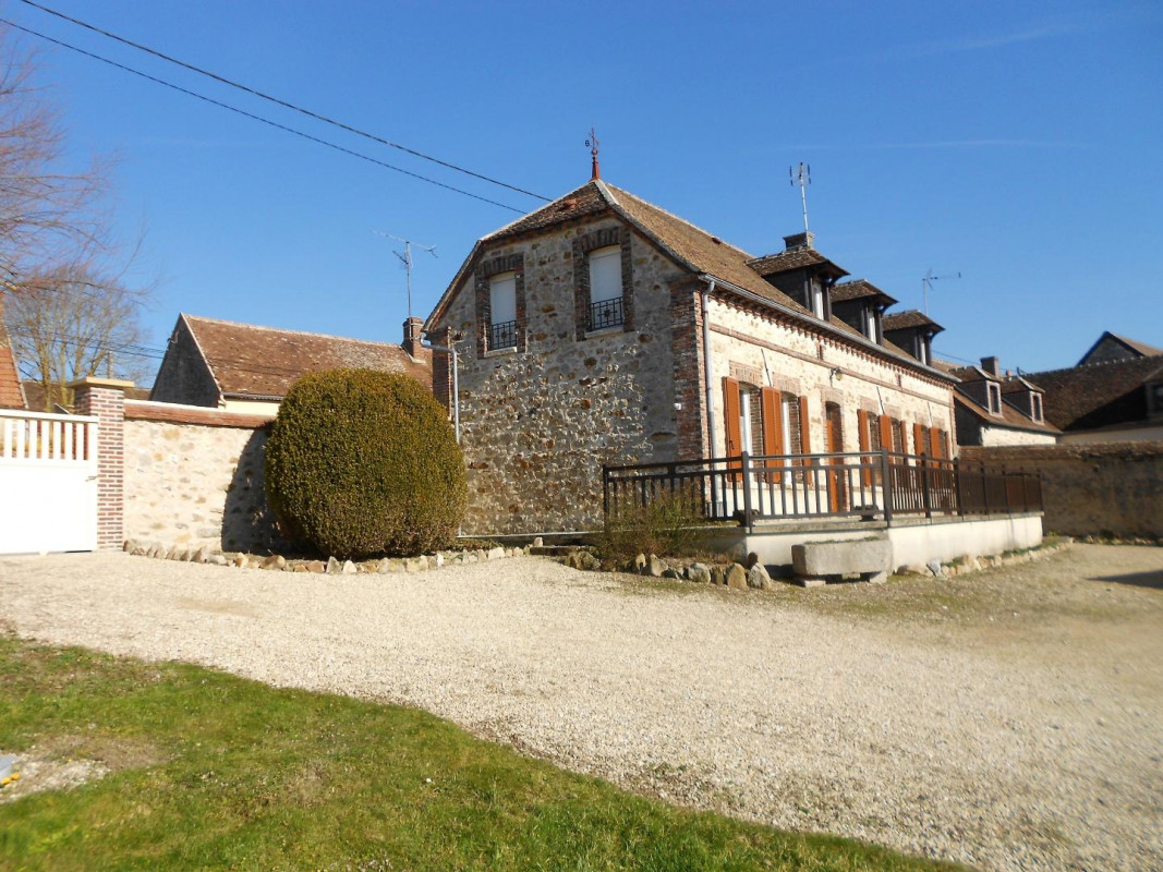 photo 0