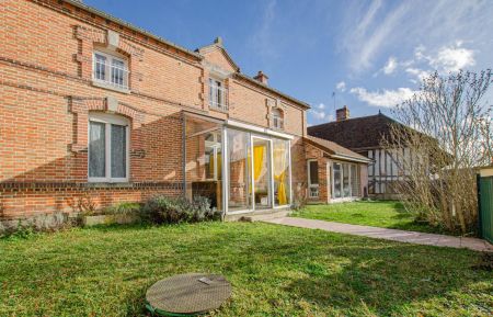 G&icirc;te n&deg;10G504 Monti&eacute;ramey - Aube - photo