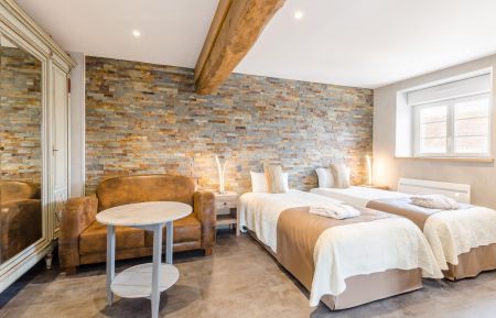 G&icirc;te n&deg;10G379 Balnot-sur-Laignes - Aube - Chambre de 4 personnes &agrave; l'&eacute;tage