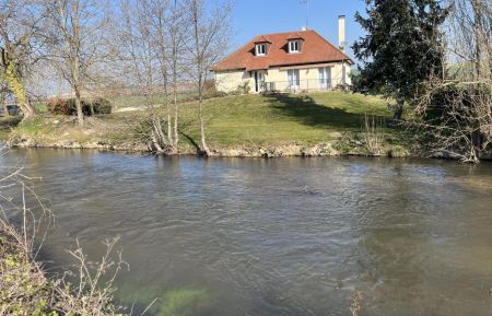 G&icirc;te n&deg;10G331 Saint-Benoist-sur-Vanne - Aube - photo