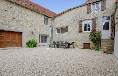 G&icirc;te n&deg;10G522 Neuville-sur-Seine - Aube - photo