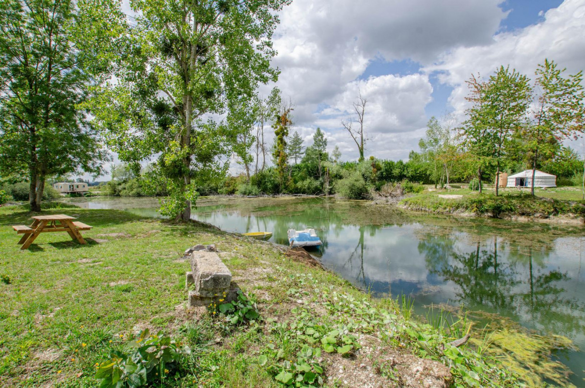 Yourte 10G916 à Clerey - Aube en Champagne-Ardenne